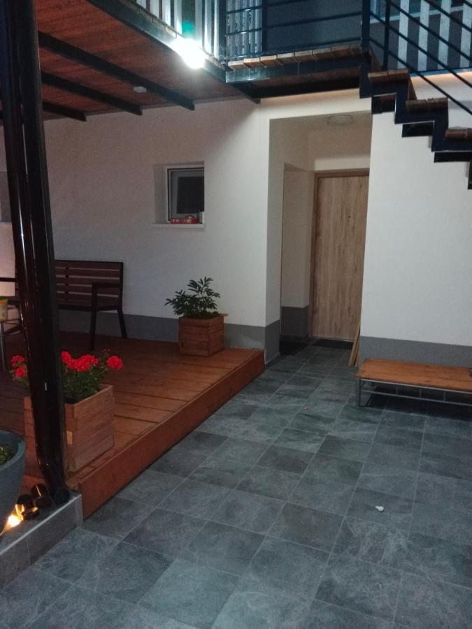 David Home 56 Znojmo Luaran gambar