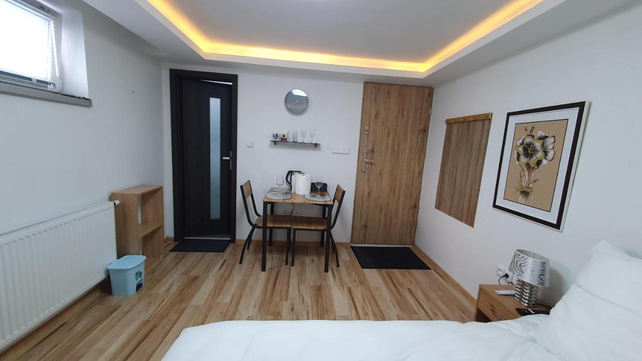 David Home 56 Znojmo Luaran gambar
